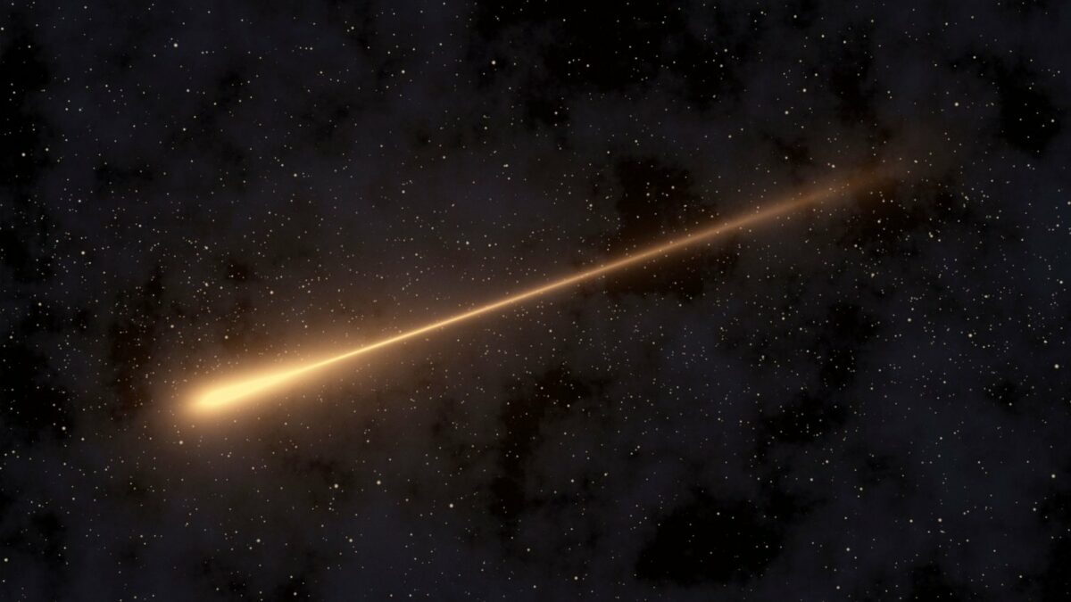 Meteorit mit Feuerschweif am Himmel