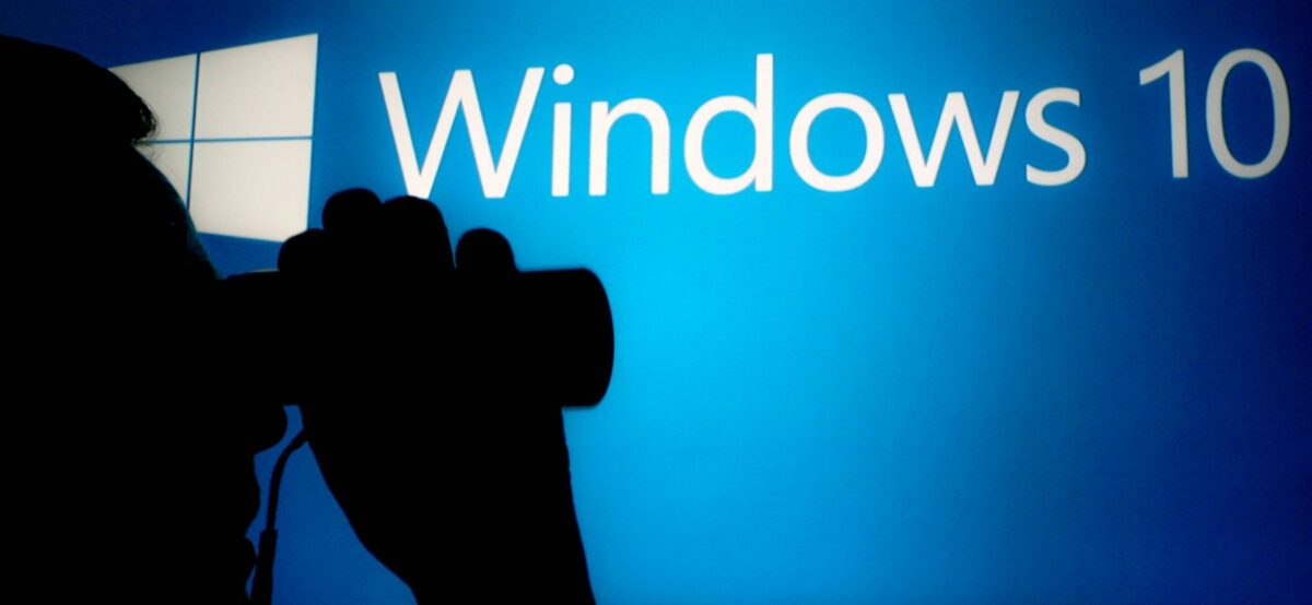 Windows 10-Logo und Mann