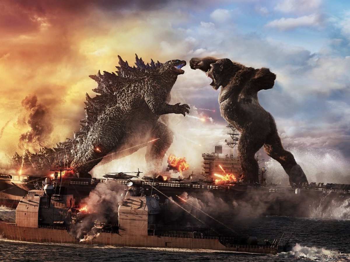 Szenenbild aus Godzilla vs. Kong. Godzilla und Kong kämpfen gegeneinander.