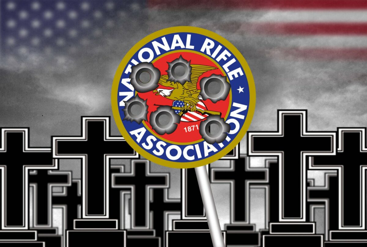 Logo der NRA mit Grabsteinen im Hintergrund