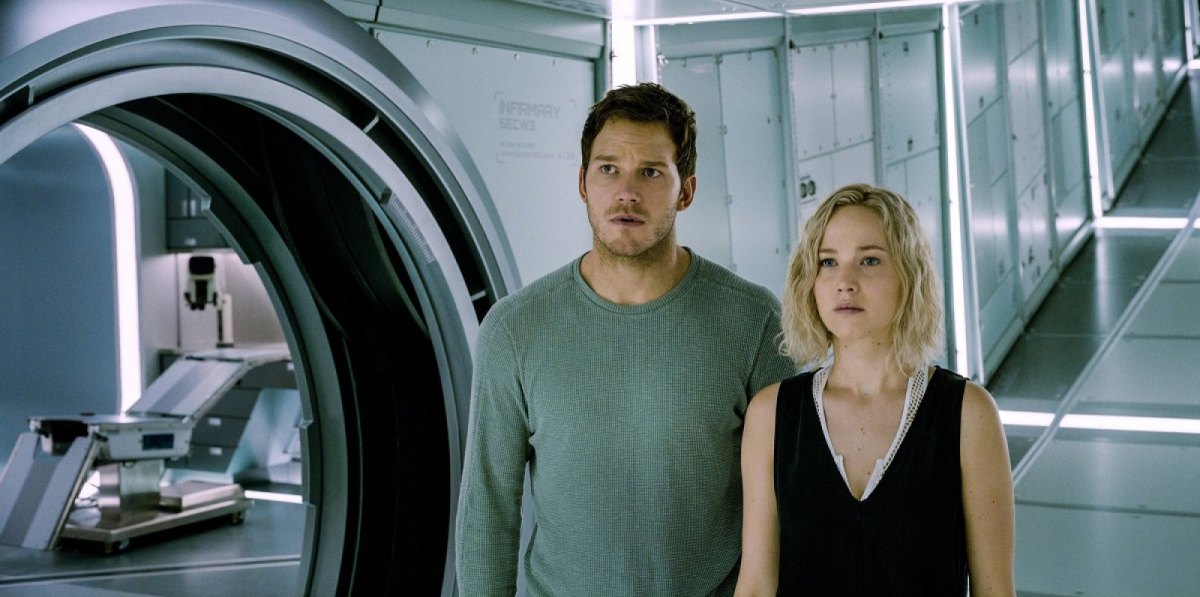Szenenbild aus Passengers mit Jennifer Lawrence und Chris Pratt.
