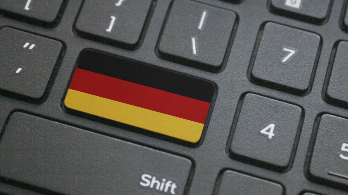 tastatur mit deutscher flagge