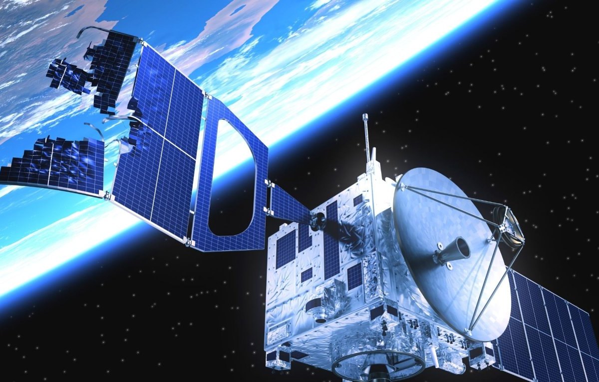Ein zerstörter Satellit
