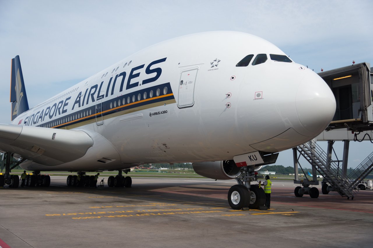 Auch Singapore Airlines setzt auf den riesigen Airbus 380.