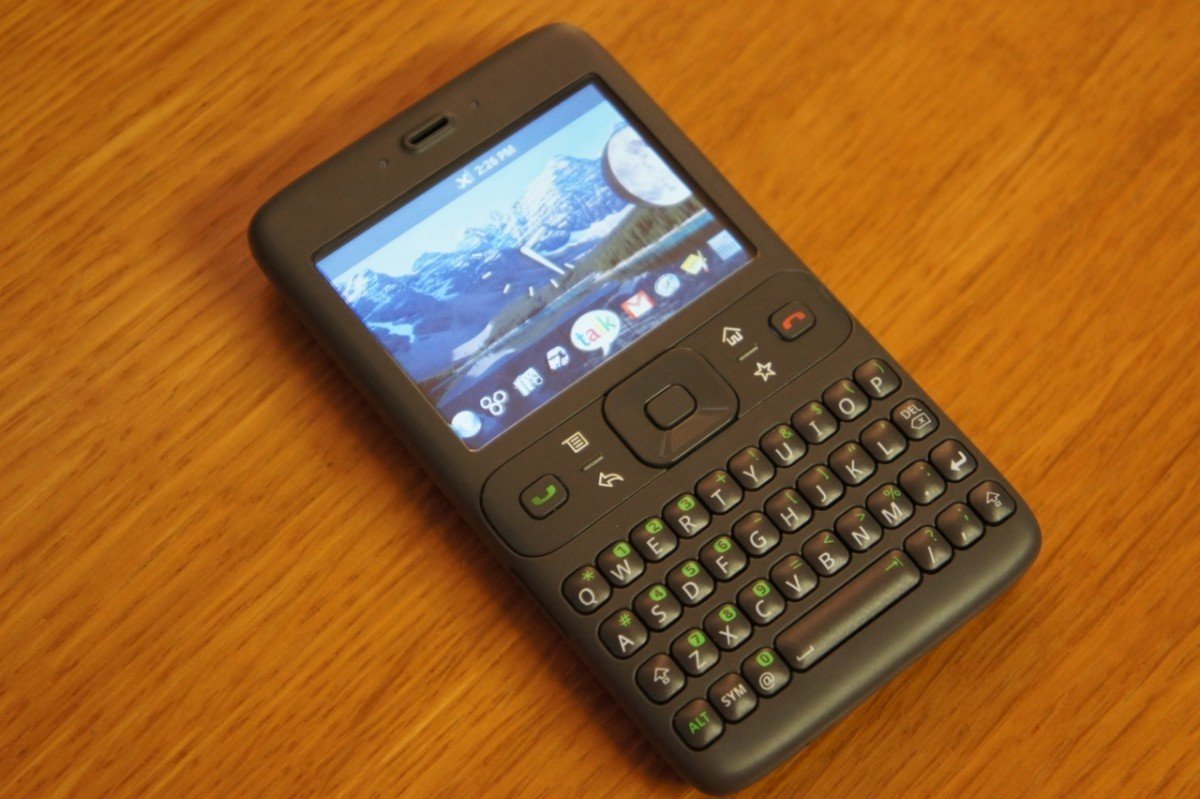 Das erste Android-Phone sieht einem BlackBerry nicht unähnlich.