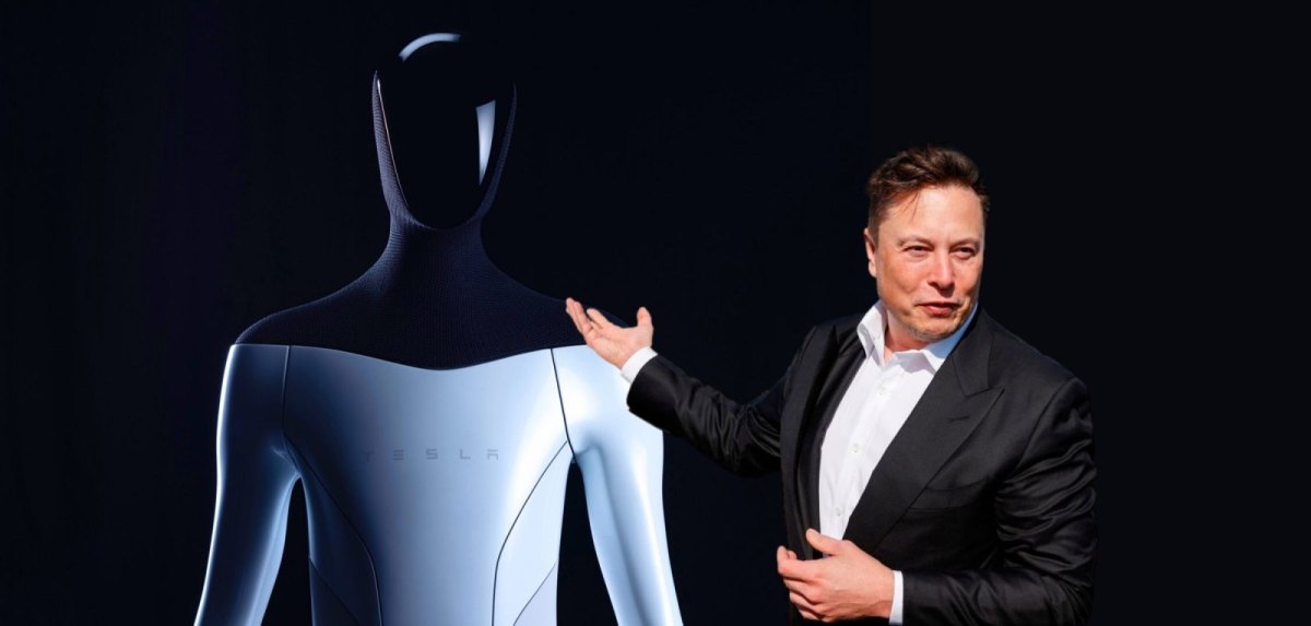 Elon Musk vor einem Tesla Bot