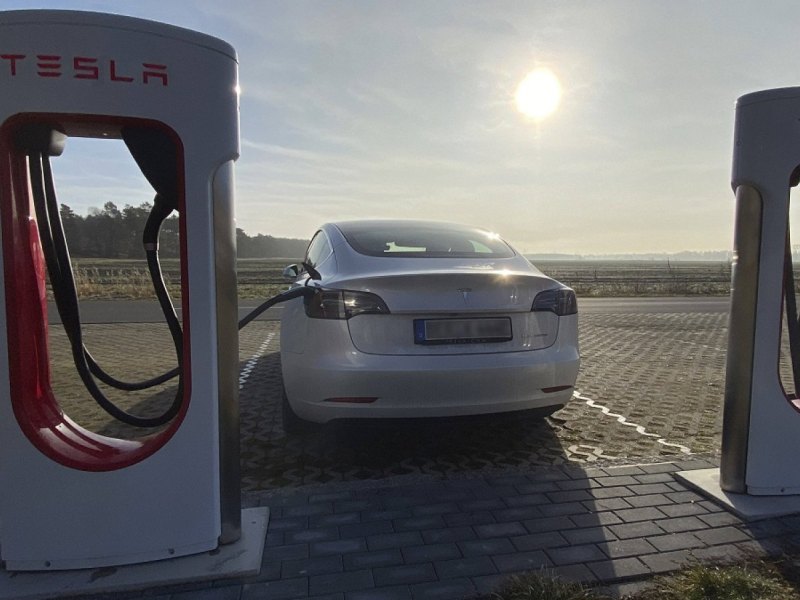 Tesla-Elektroauto.