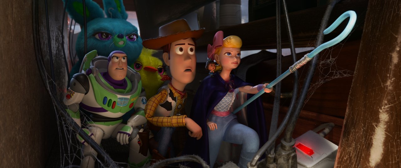 In "Toy Story 4" trifft Cowboy Woody auf alte Weggefährten und neue Freunde. Leider ist das Wiedersehen nicht so spannend.