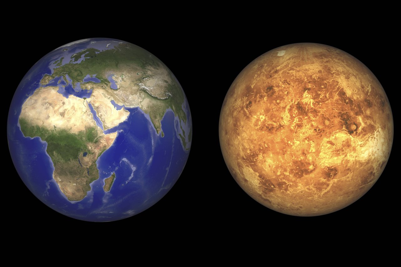 Obwohl die Venus keine menschenfreundlichen Bedingungen zu bieten hat, kommt ihr Atmosphäre der unsrige zum Teil recht gleich.