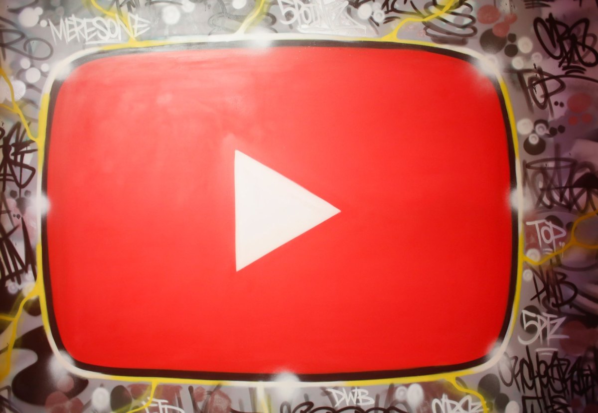 YouTube-Logo als Grafitti