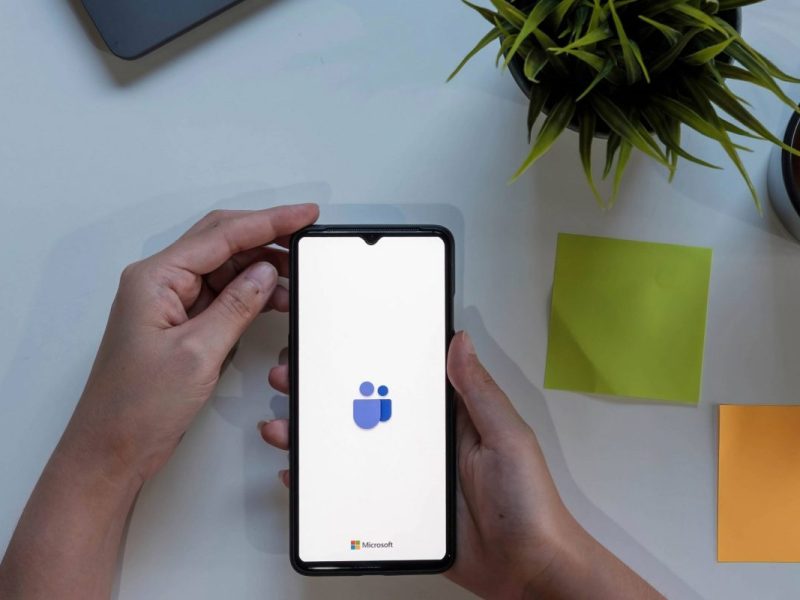 Smartphone mit MS Teams