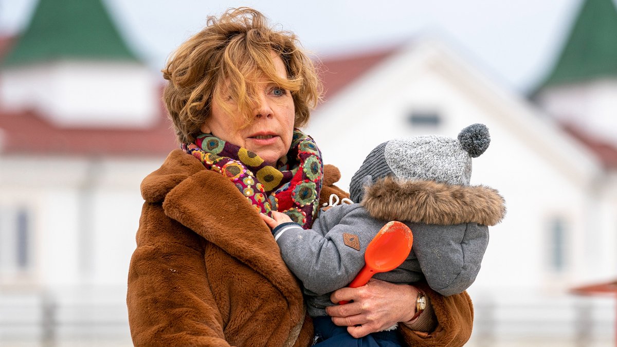 "Entführt - Der Usedom-Krimi": Patrizia (Marion Kracht) nimmt Jesper mit.. © NDR/Razor Film/Oliver Feist