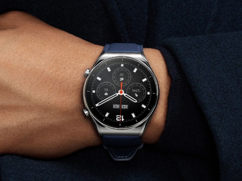 Handgelenkt mit Uhr