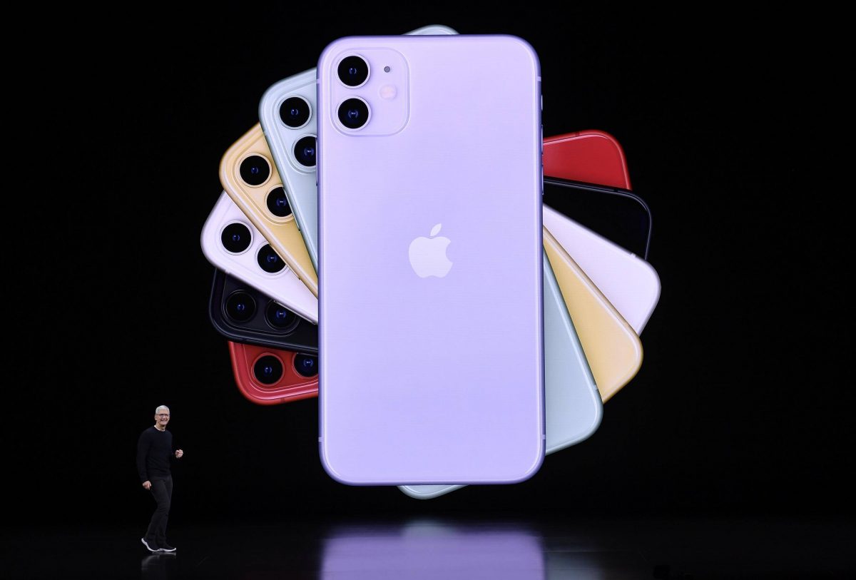 Apple Keynote Tim Cook vor iPhones