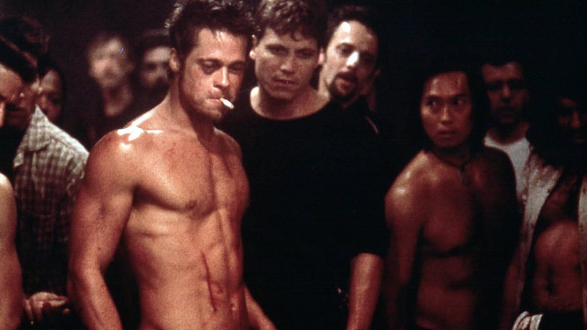 Brad Pitt (l.) in "Fight Club" (1999).. © imago images/Ronald Grant