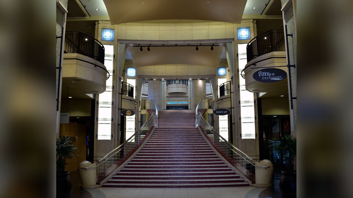 Der derzeit noch verwaiste Eingangsbereich des Dolby Theatres.. © imago/Future Image