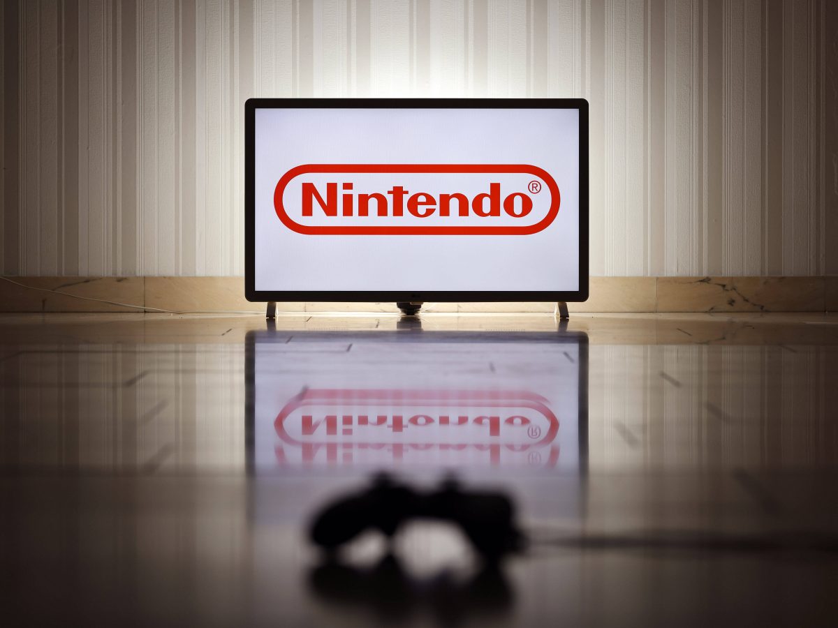 Nintendo Logo auf Fernseher