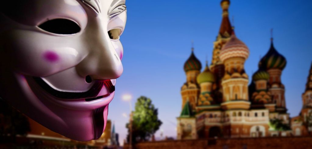 Guy Fawkes-Maske vor dem Kreml