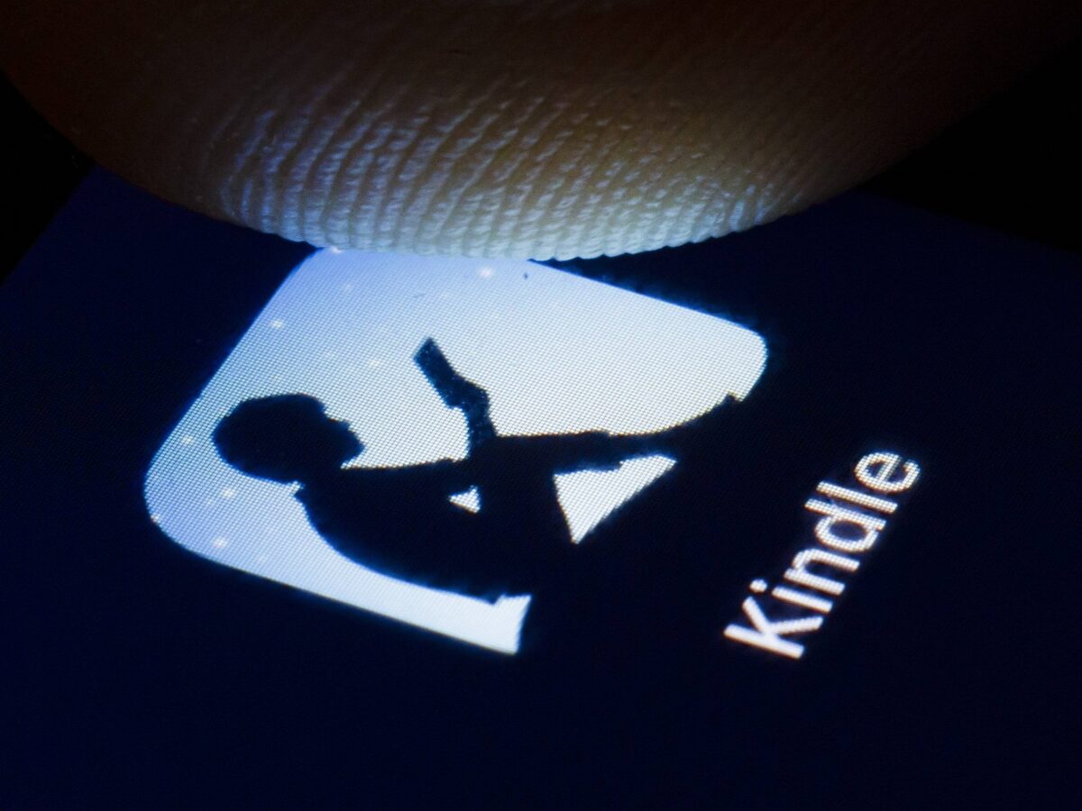 Logo von Kindle auf dem Smartphone
