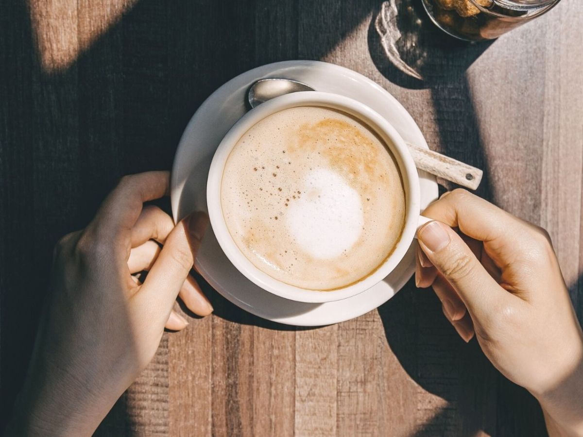 Kaffee mit oder ohne Milch? Studie sagt deutlich, was besser für dich ist