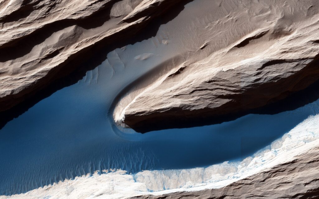 Dünen und Canyons auf dem Mars