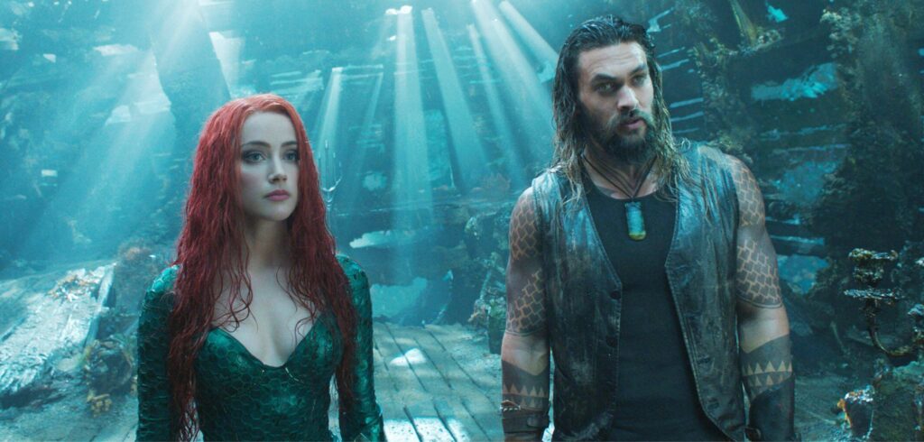 Amber Heard und Jason Momoa in Aquaman.