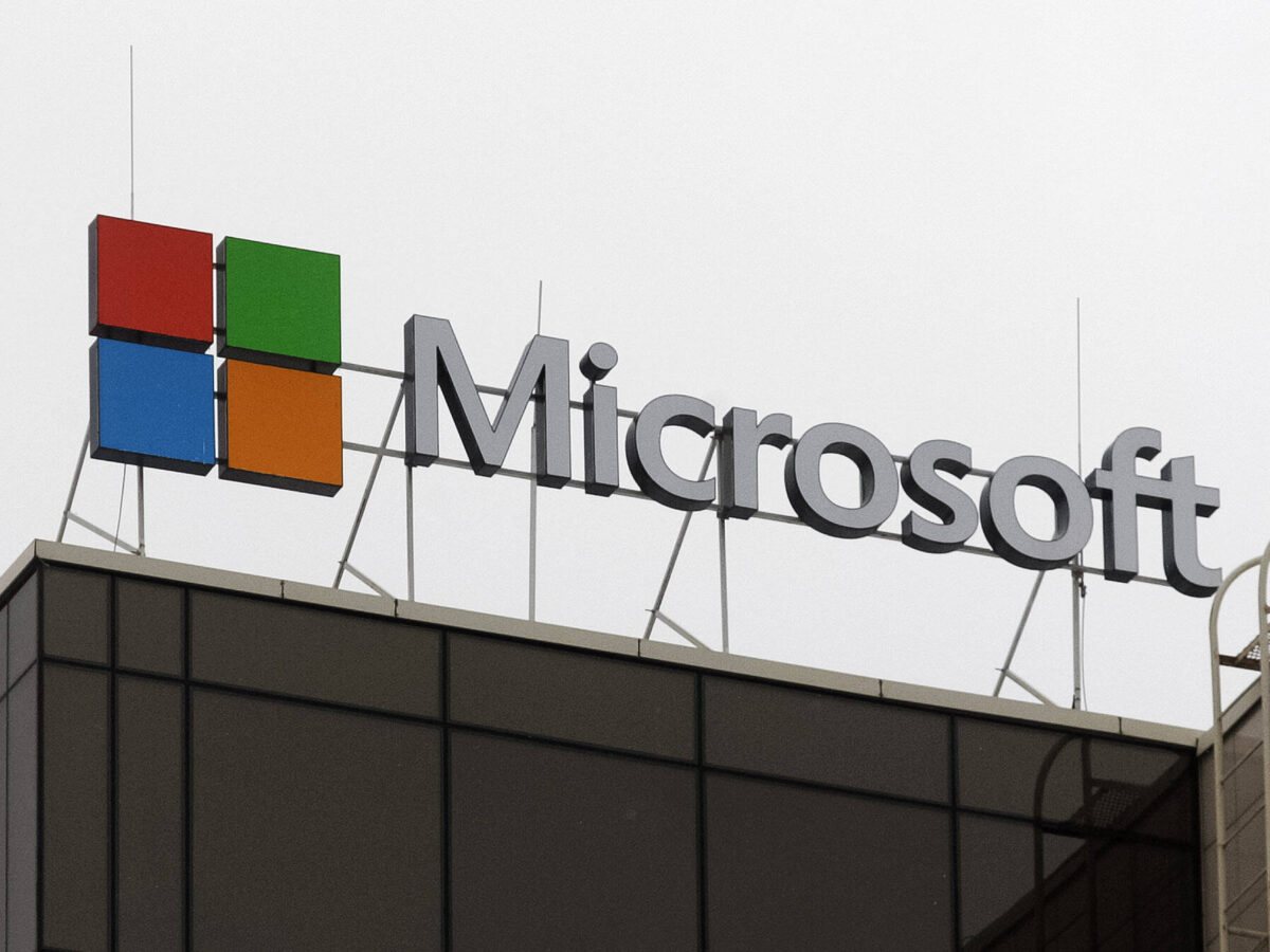 Microsoft Logo auf Dach