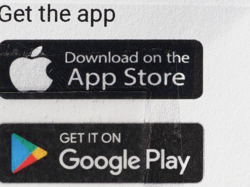 App Store- und Play Store-Logos.