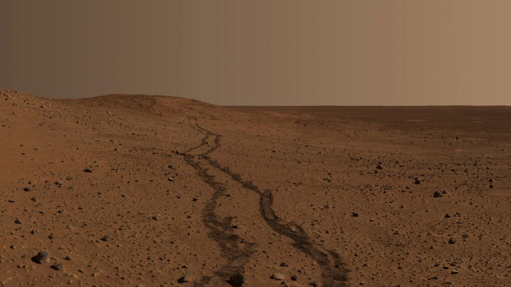 Fahrspuren des Mars-Rover Spirit auf der Mars-Oberfläche