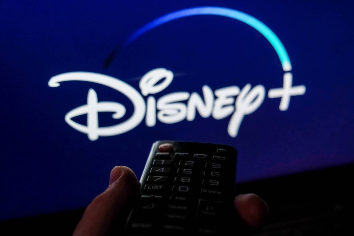 Disney Plus Logo auf TV