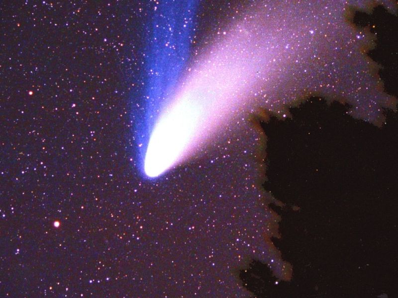 Komet im Nachhimmel