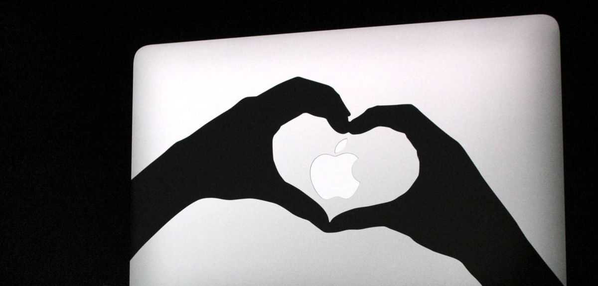 Apple Logo und ein Herz