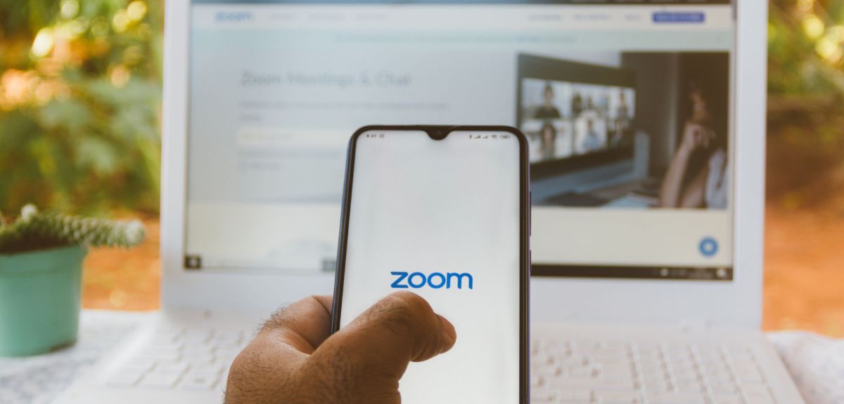 Zoom Datenverbrauch auf Smartphone und Laptop
