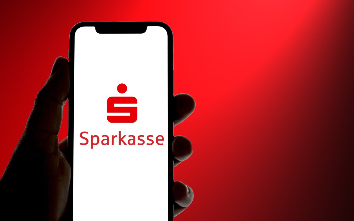Sparkasse-Logo auf dem Handy-Display