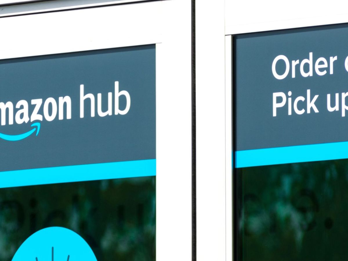 Amazon Hub Counter