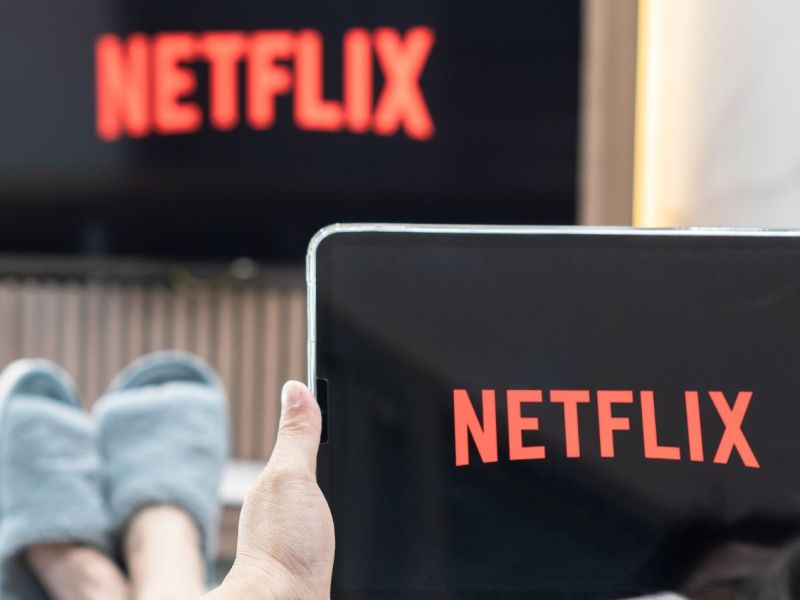 Netflix auf Tablet und Fernseher