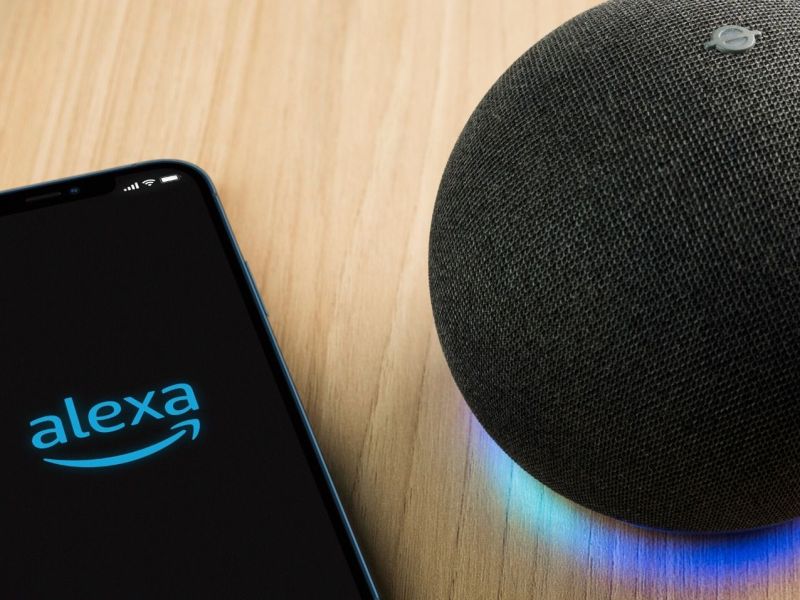 Amazon Alexa mit Handy