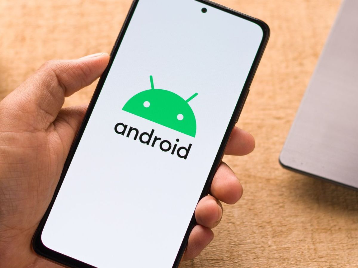 Android Logo auf Handy