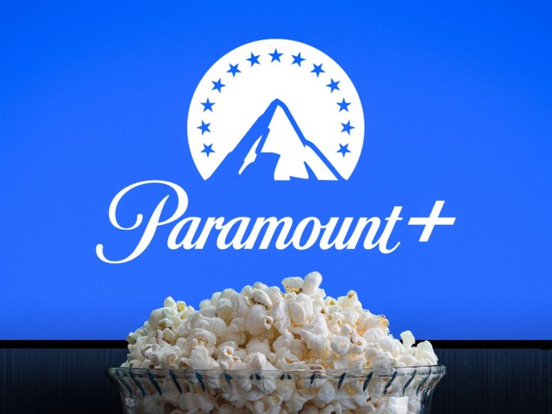 Logo von Paramount Plus hinter einer Schüssel Popcorn.
