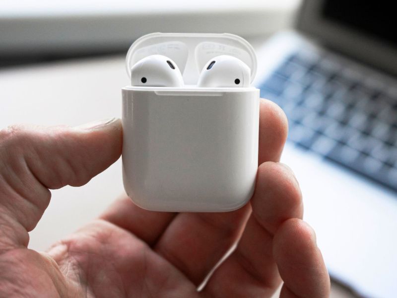 AirPods von Apple