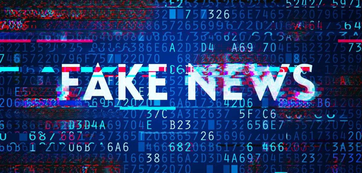 "Fake News"-Schriftzug