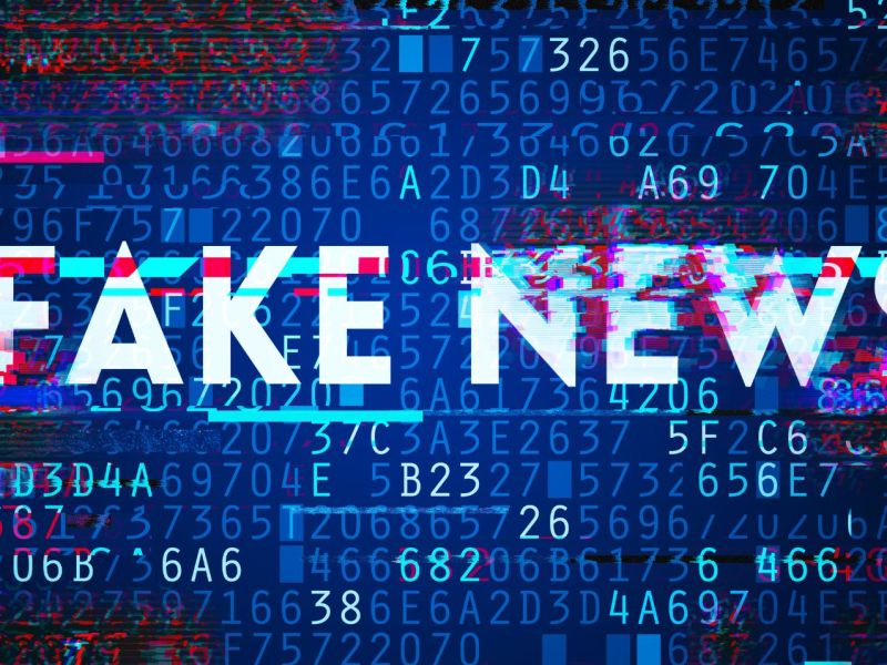 "Fake News"-Schriftzug