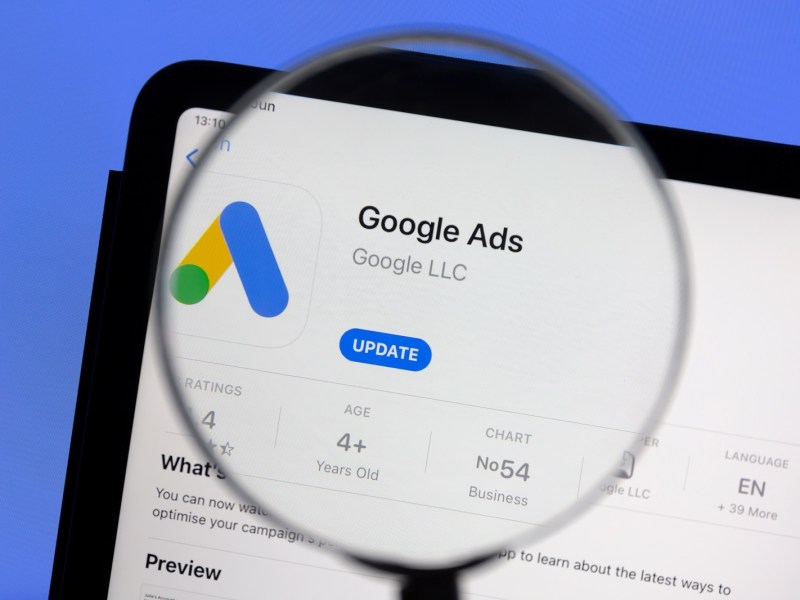 Google Ads-Logo unter der Lupe