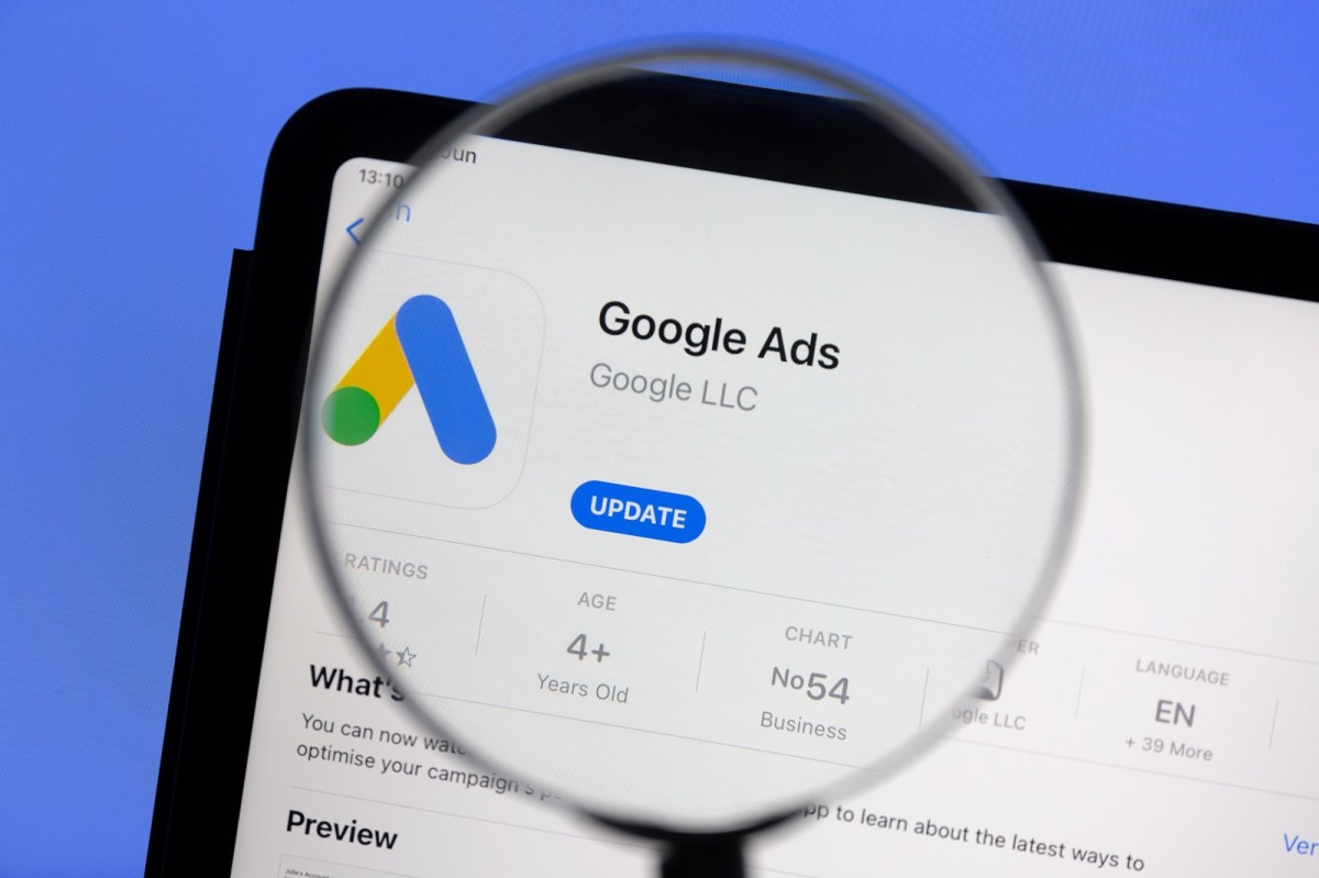 Google Ads-Logo unter der Lupe