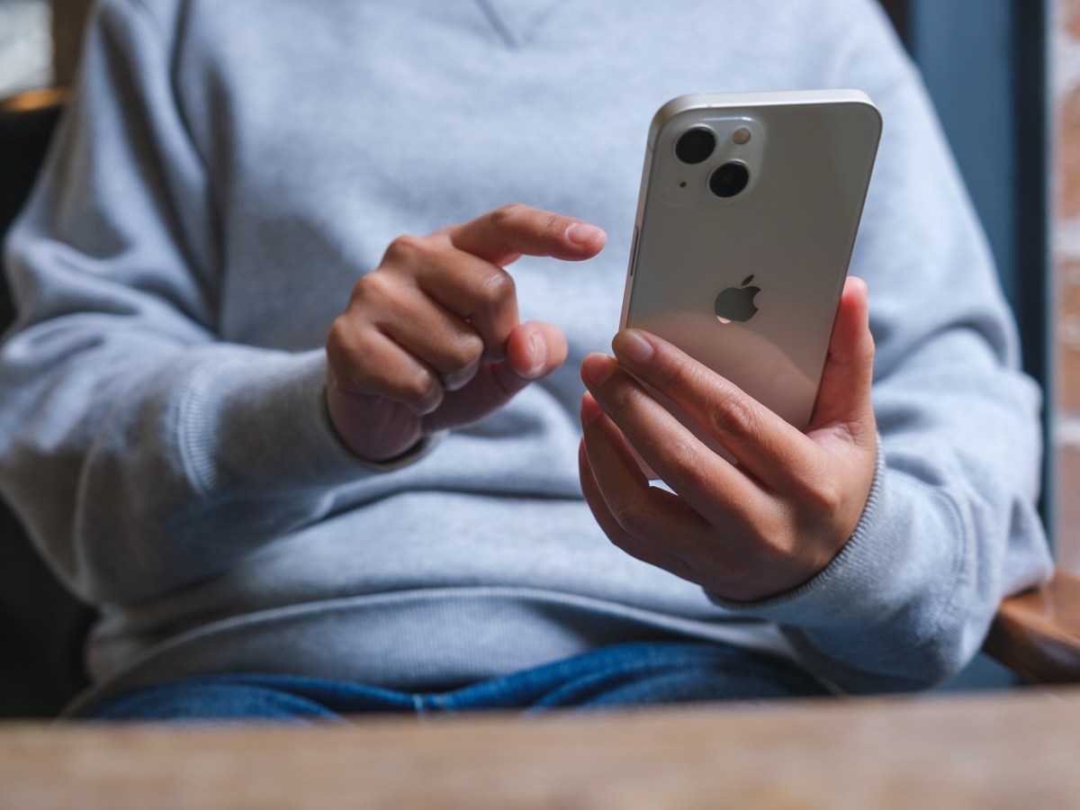 Man am iPhone