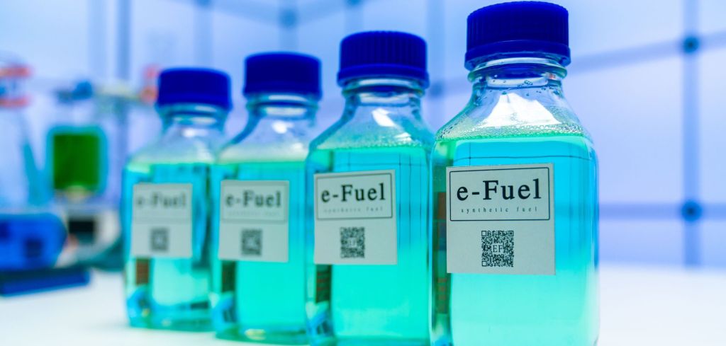 E-Fuels: Experte warnt vor Fehler bei neuem Kraftstoff – „die Ahnungslosigkeit ist schon erschreckend“