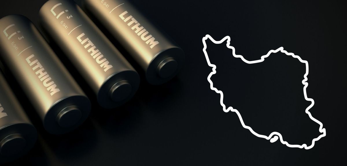 Lithium-Batterien und der Umriss des Iran