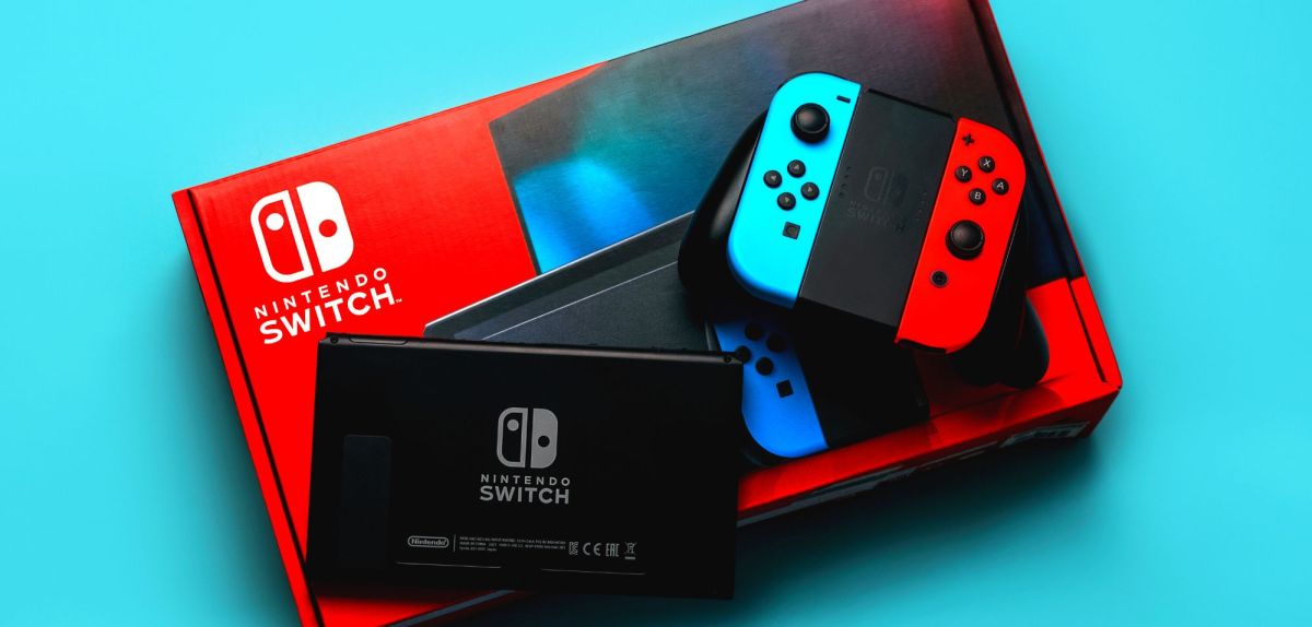 Nintendo Switch und Verpackung.