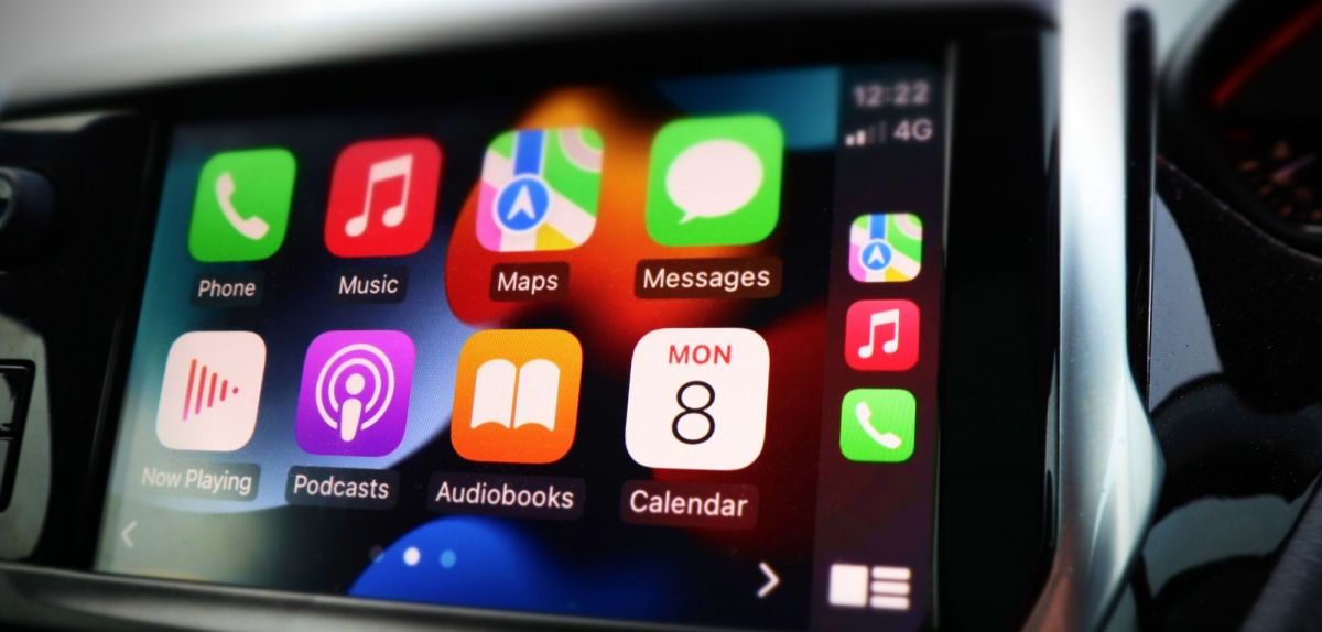 Apple CarPlay auf der Head-Unit eines Autos