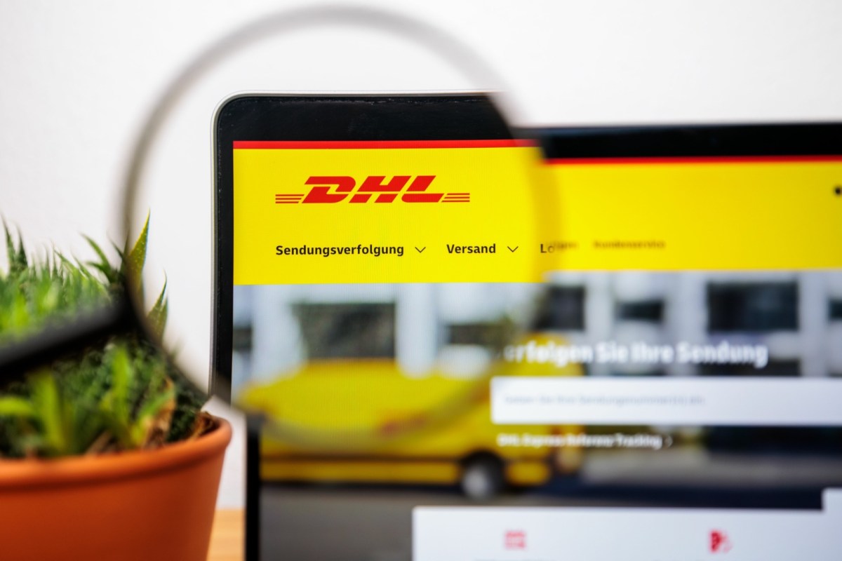 DHL-Seite auf dem Laptop